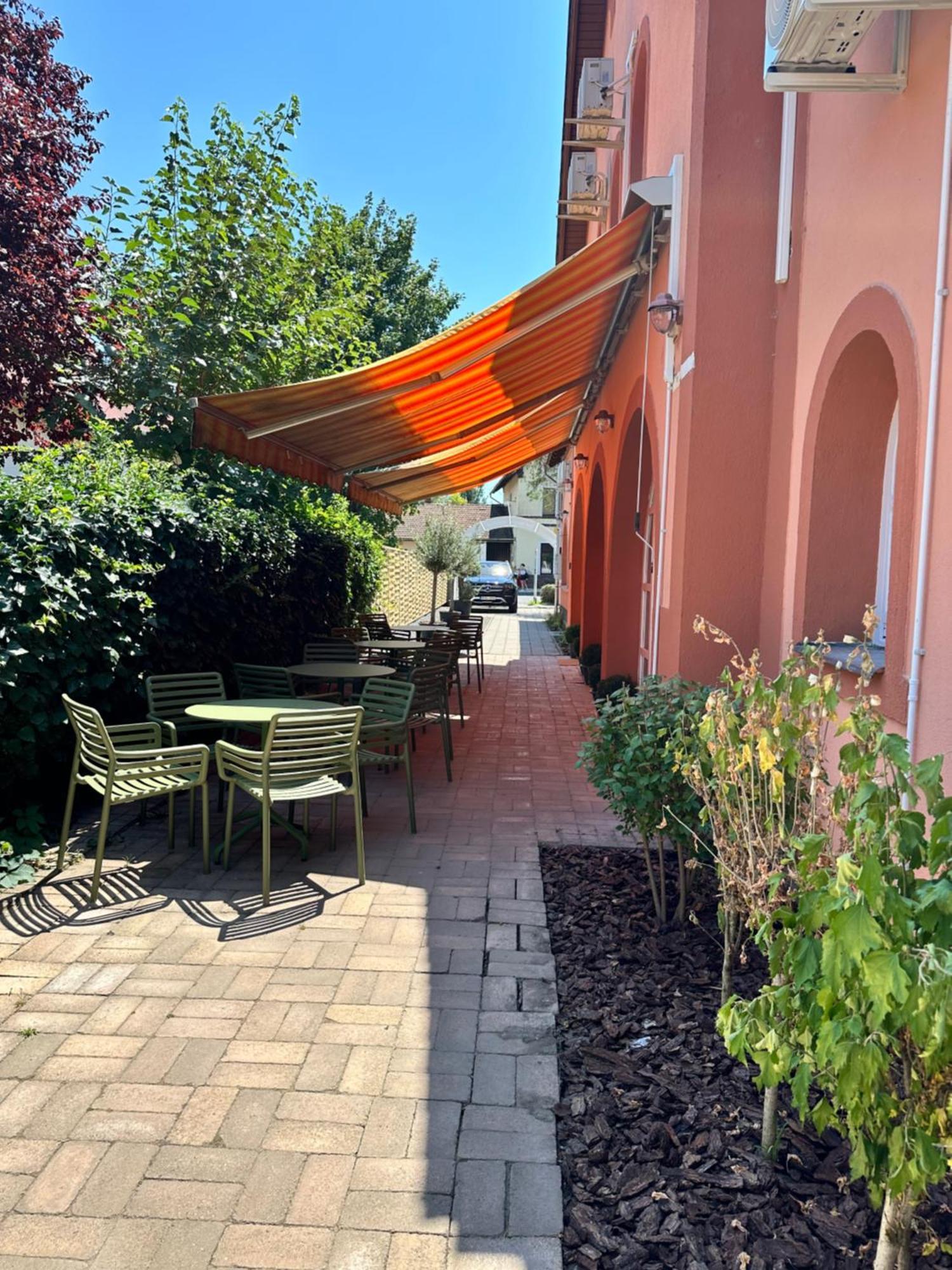 Delceg Rece Minihotel Balatonkenese Exterior foto